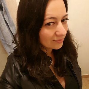 Meet your Posher, Carolina